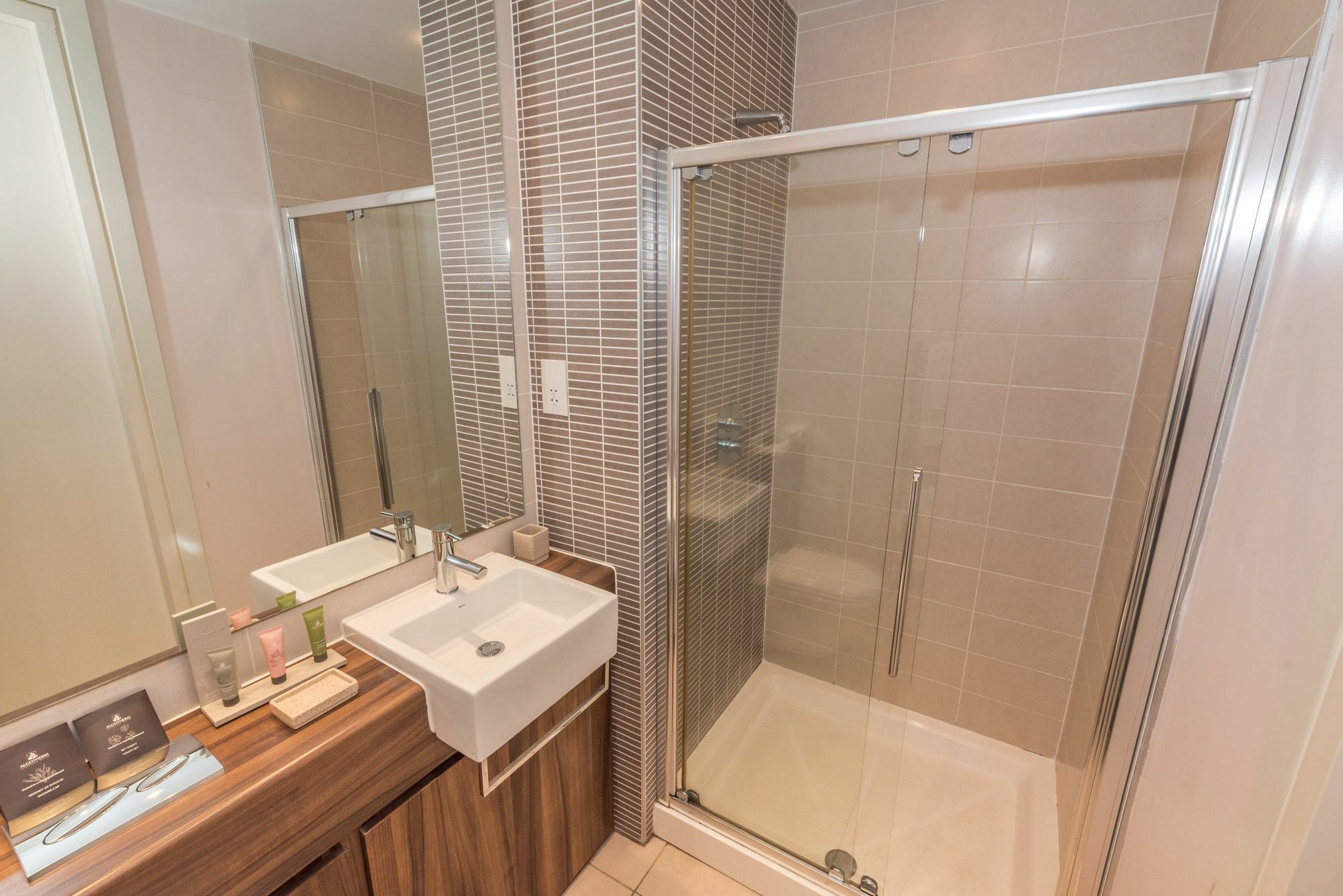 Dream Apartments St Thomas Hall Белфаст Екстериор снимка